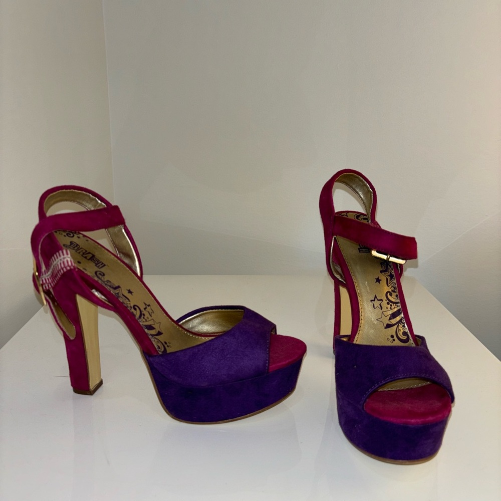 💕🌟💜 Gorgeous funky Fusia and Purple Suade Platform Heels Barbie Vibes!